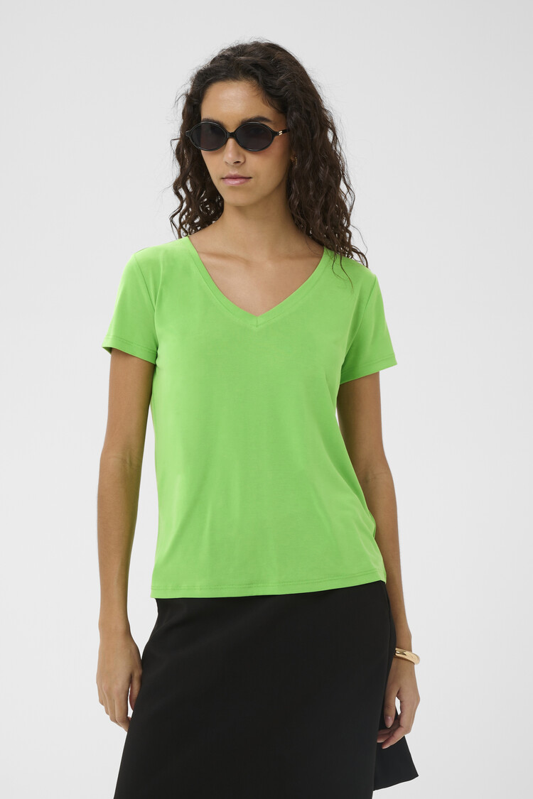 Soaked In Luxury SLColumbine V-Neck SS