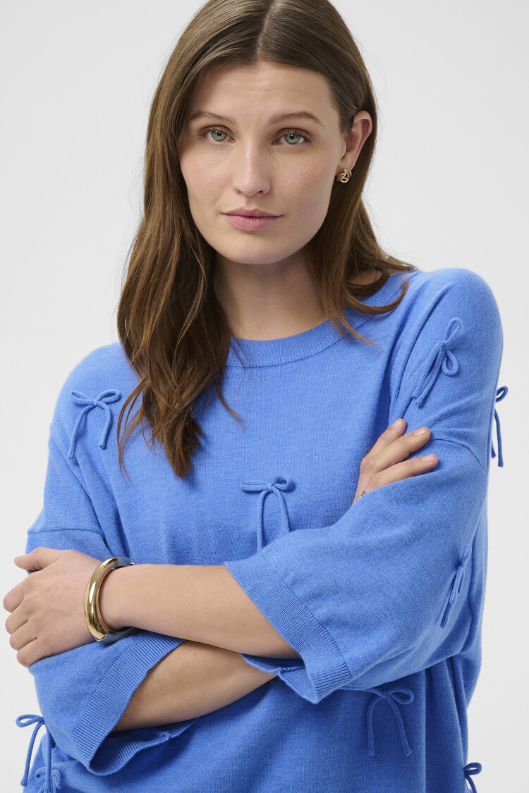 Soaked In Luxury SLSpina Boxy Bow Pullover