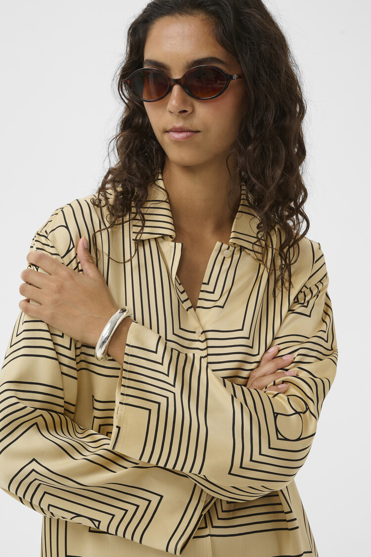 Soaked In Luxury SLNaphine Sunglasses