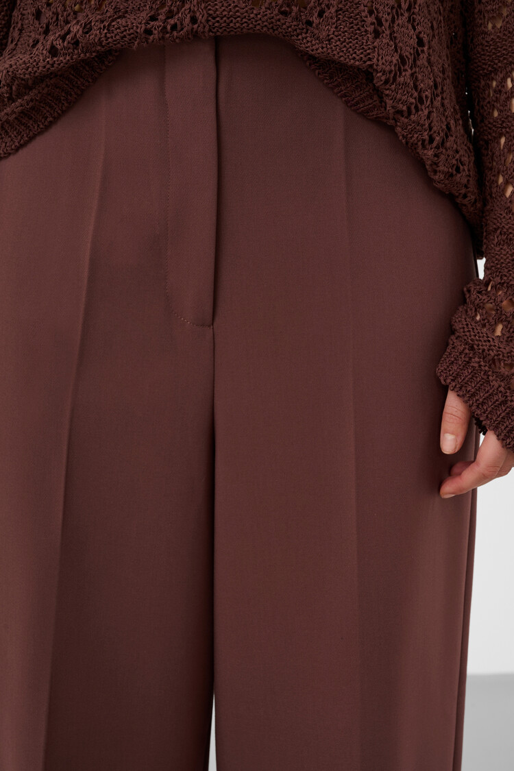 Soaked In Luxury SLcorinne Wide Cropped Pants