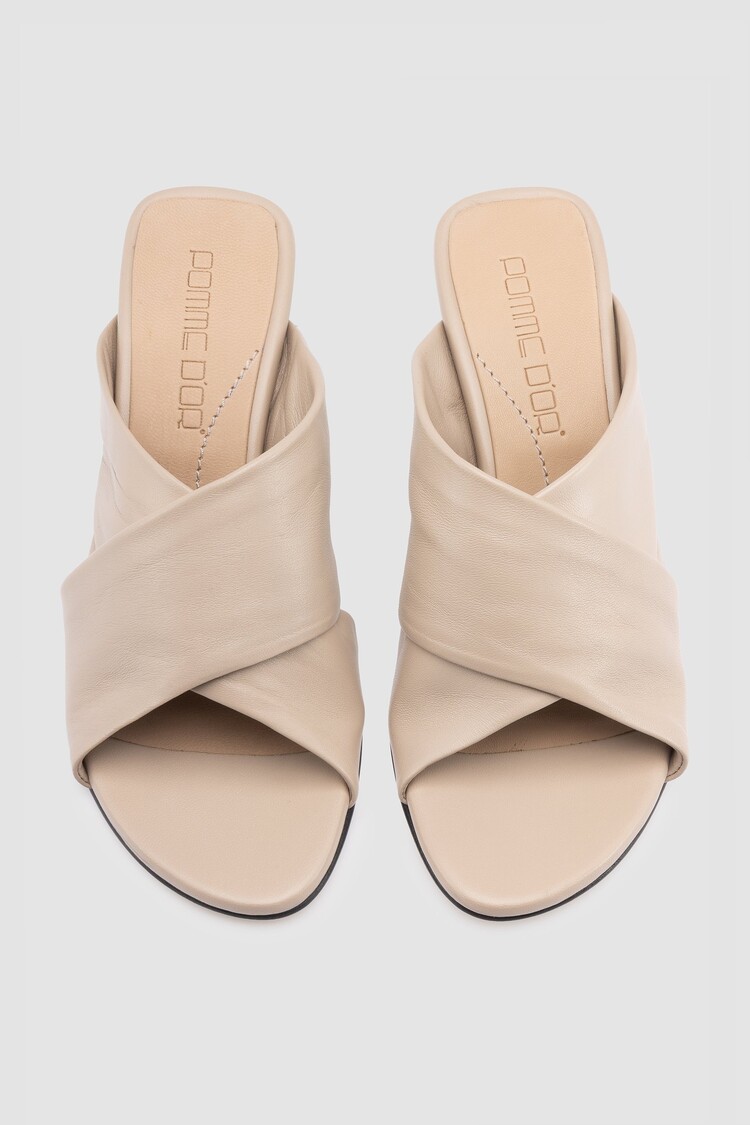 Pomme D’OR 6270  Glove Sand