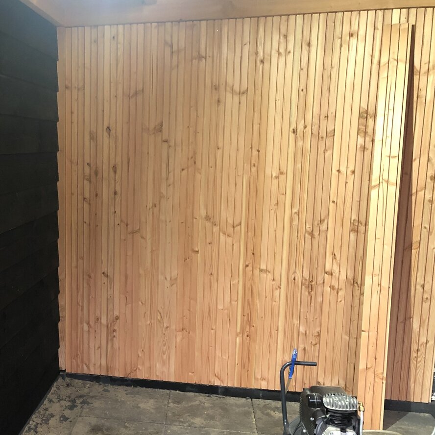 Douglasie Dänisches Tripel-Block Profilholz - 21x125 mm - Douglasieholz gehobelt - HF 18-20% (KD) Douglasie Dänisches Tripel-Block Profilholz - 21x125 mm - Douglasieholz gehobelt - HF 18-20% (KD)