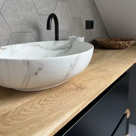 Leimholz Eiche - Massivholzplatte nach Maß - Eichenholz rustikal (B/C) - 2 cm stark - durchgehenden Lamellen - für innen