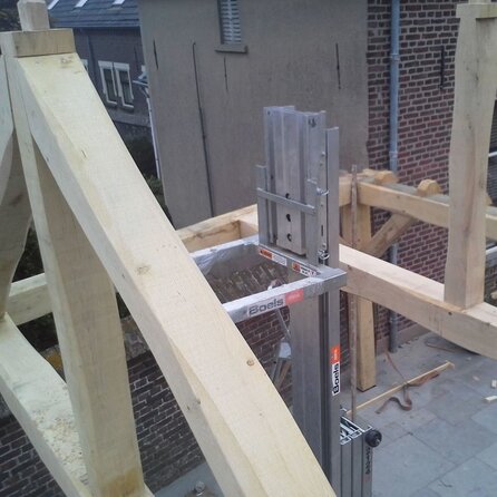 Alte Eichenbalke (gealtert) - 115x240 mm - Gehobelt - rustikales (frisches ) AD Eichenholz