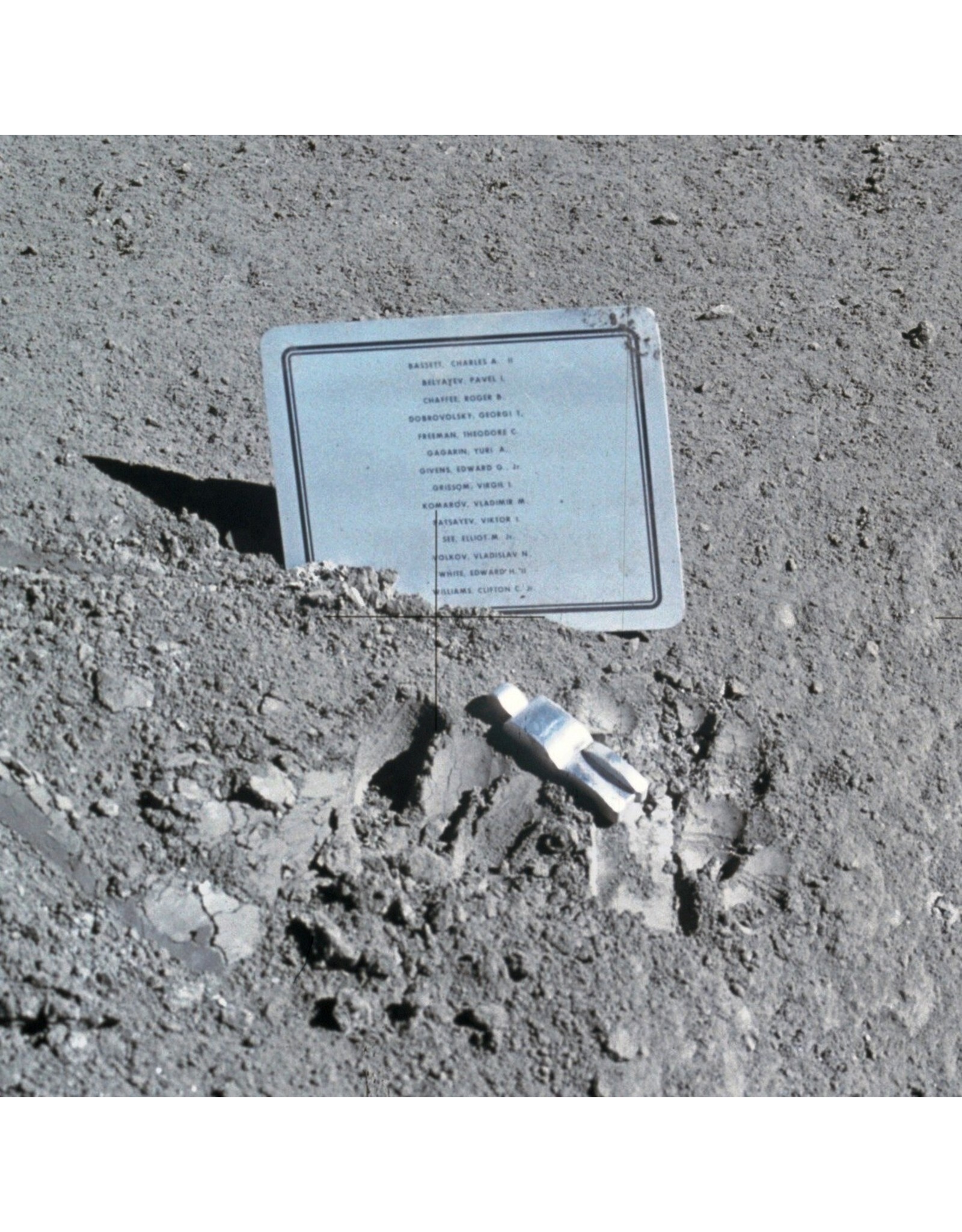 Paul van Hoeydonck - MAN IN SPACE nr 352