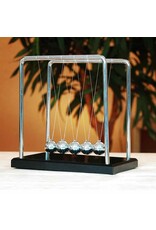 Giant Newton's Cradle groot Giant Newton's Cradle groot