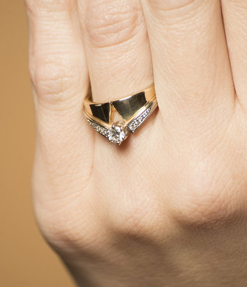 Geelgouden ring met diamanten - Trio