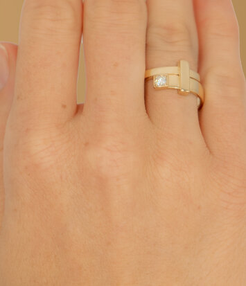 Geelgouden ring dames met diamant - Mondria