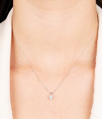 18 karaat witgouden ketting met diamant -  0.40ct. - 6 poot chaton