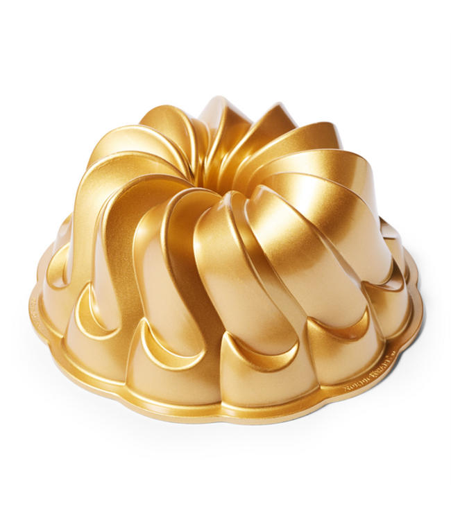 Nordic Ware Pirouette Bundt GOLD