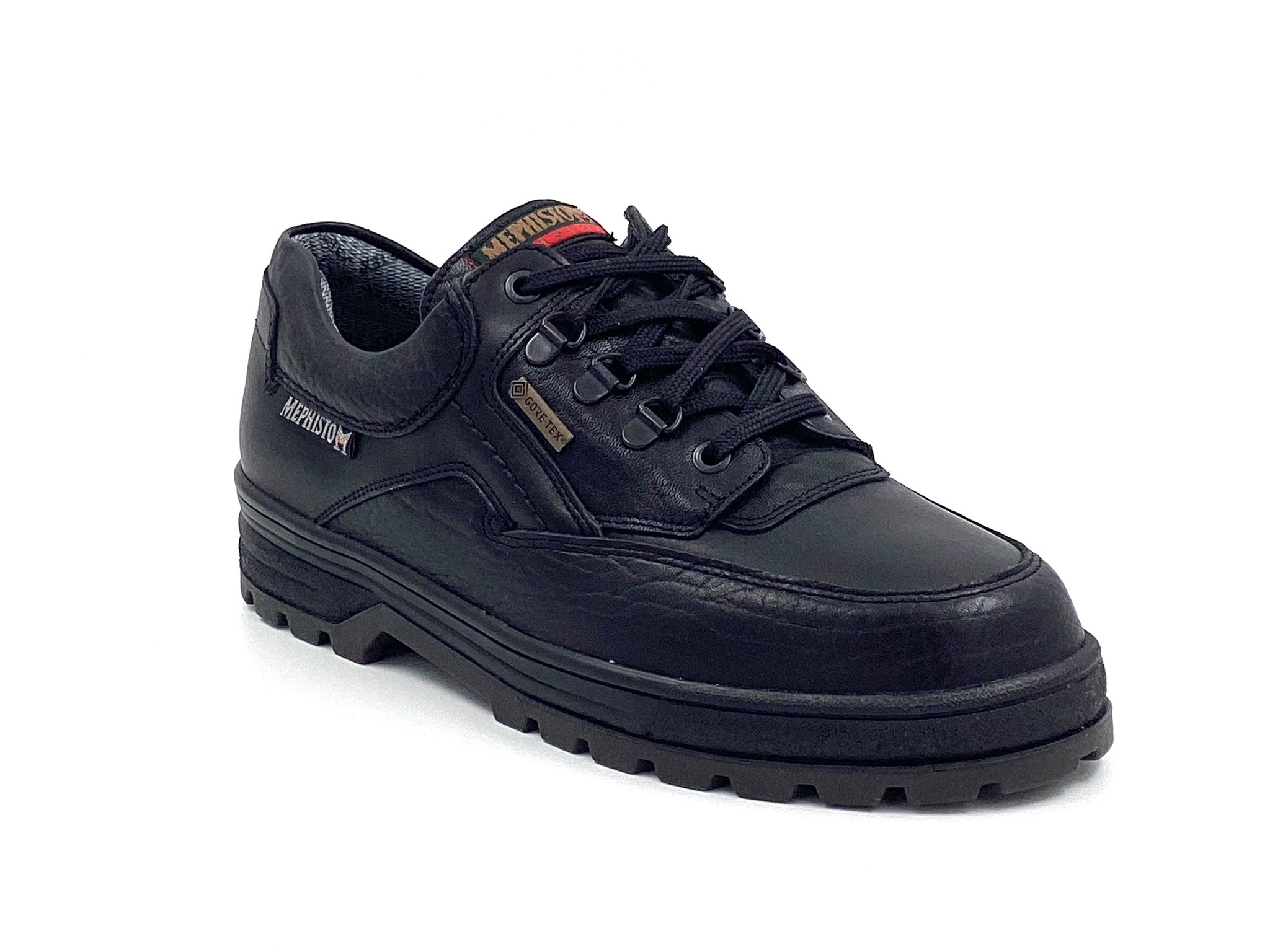Schnurschuh schwarz