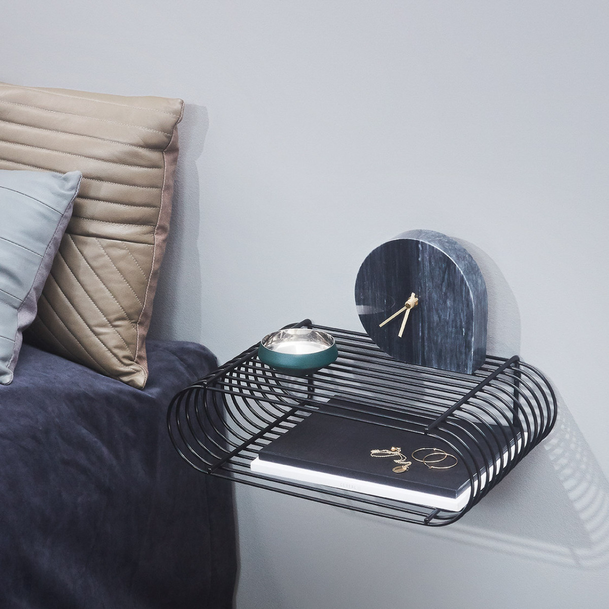 AYTM CURVA shelf black