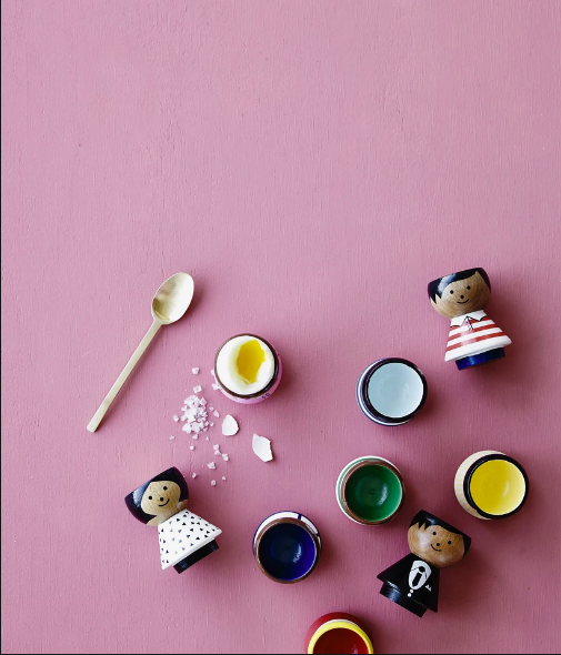 Lucie  Kaas Bordfolk egg holder Molly