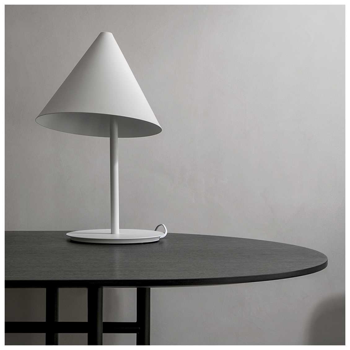 Audo Copenhagen Snaregade DT, Oval 210cm, Black/Black