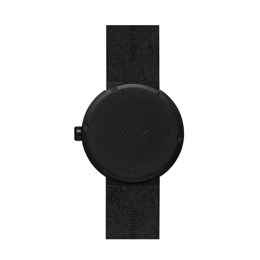 Tube watch D38 black black leather strap