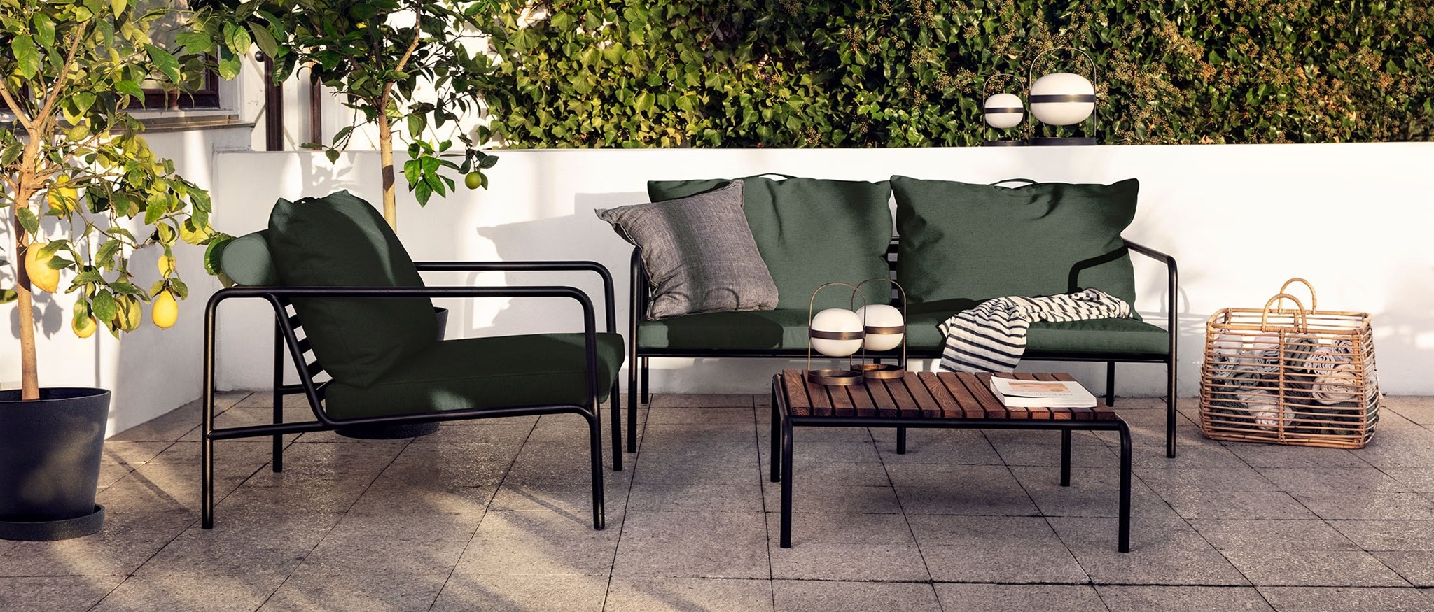 Houe AVON 2-seater sofa - Black - Sunbrella/Heritage