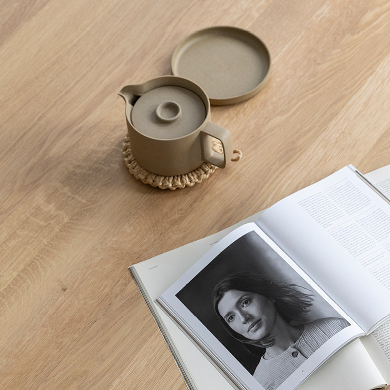 STUDIO HENK Eettafel rond - Slot - 130 cm - verjongd - Eiken natural light hardwax olie