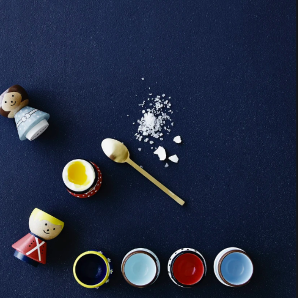 Lucie  Kaas Bordfolk egg holder Miranda