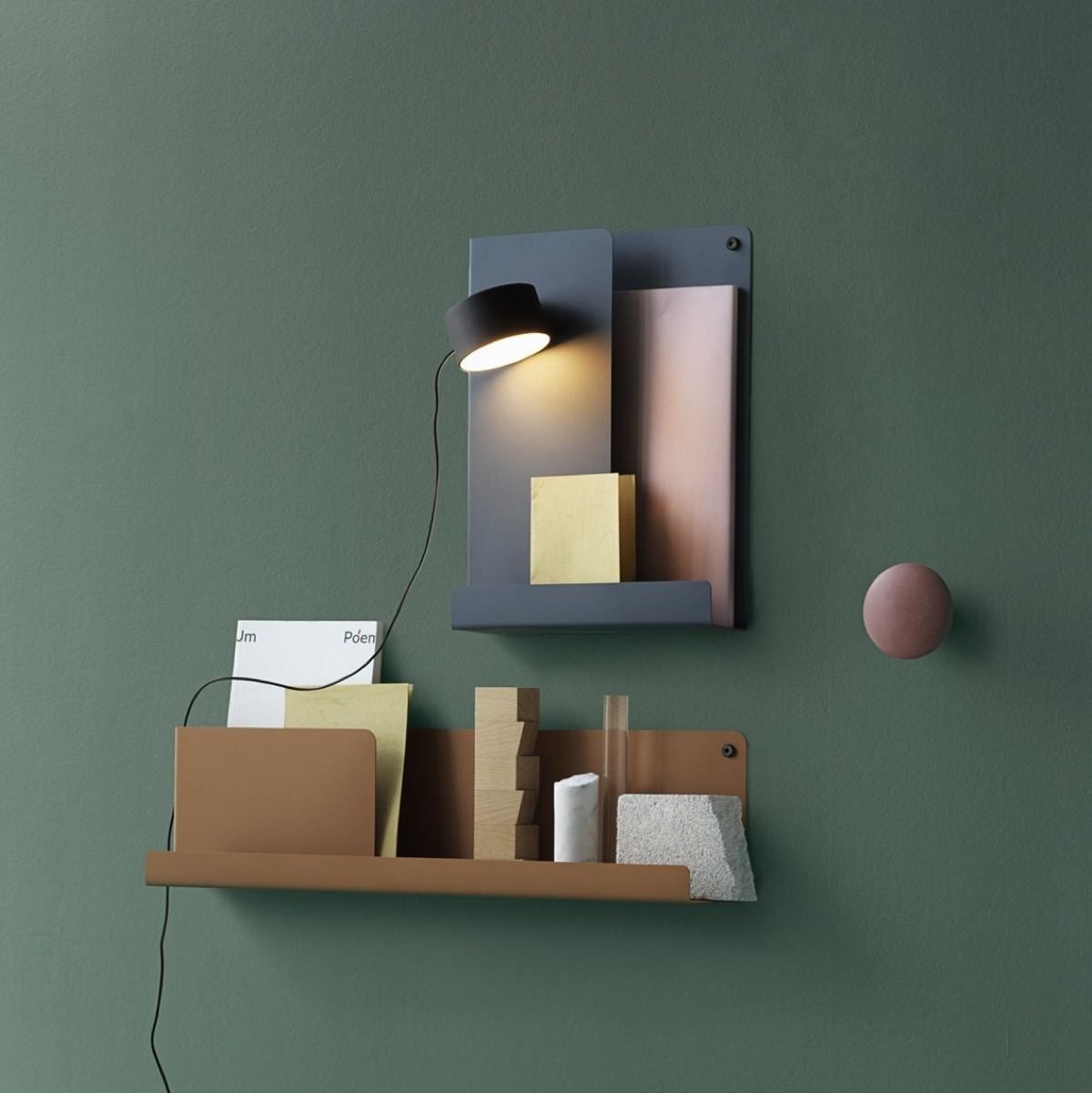 Muuto Folded Shelve 96 x 13 x 11,4 cm blue grey