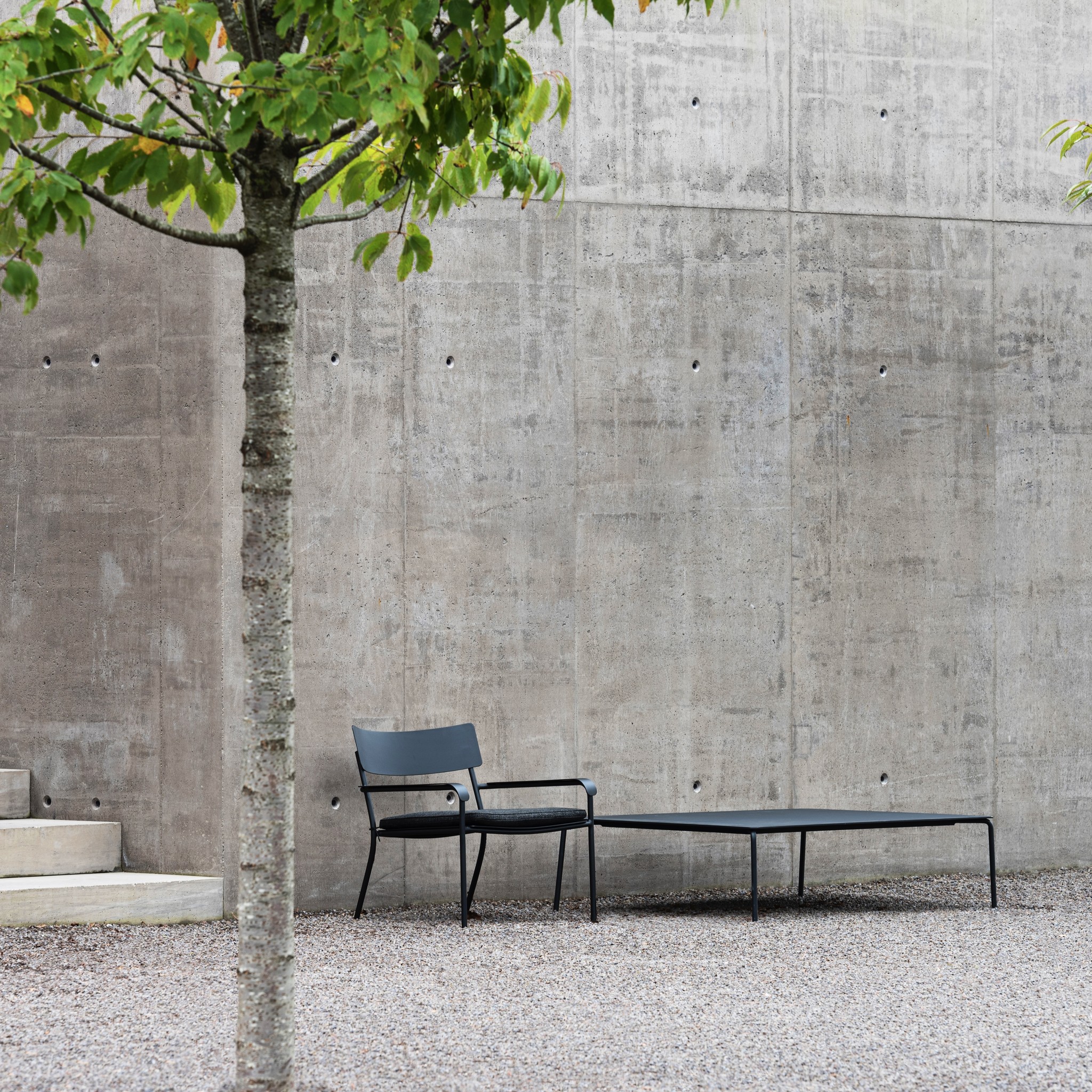 Serax BENCH BLACK AUGUST