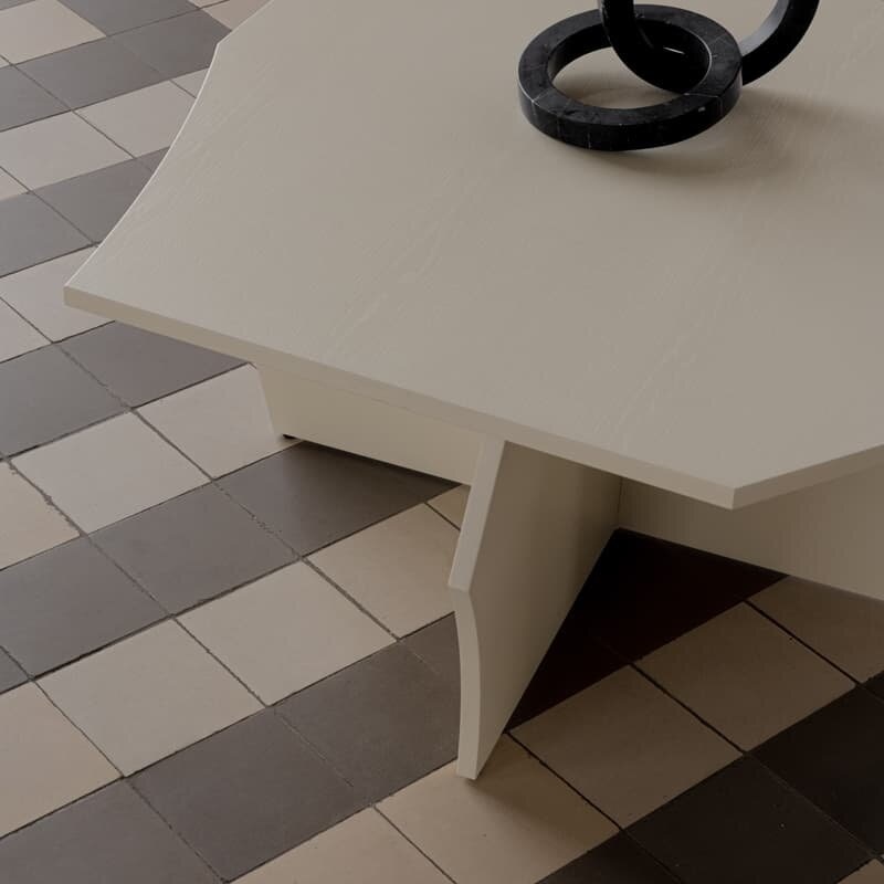 STUDIO HENK Scissors Coffee Table 50 Eiken parel wit - SHOWROOM MODEL