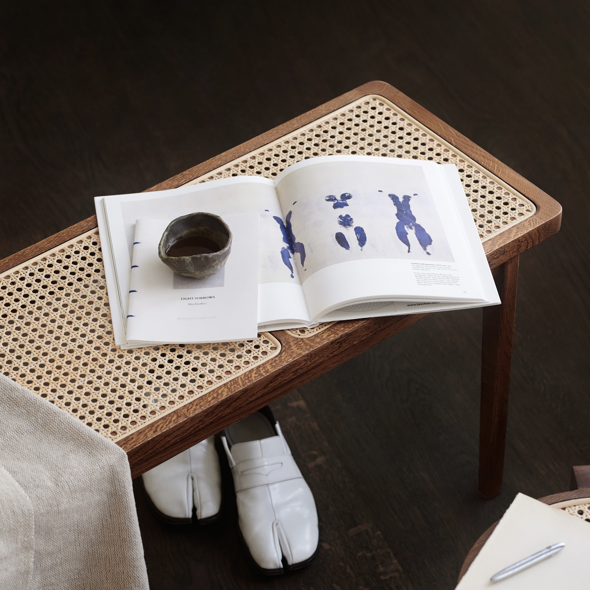 Norr11 Le Roi Bench - Dark Smoked