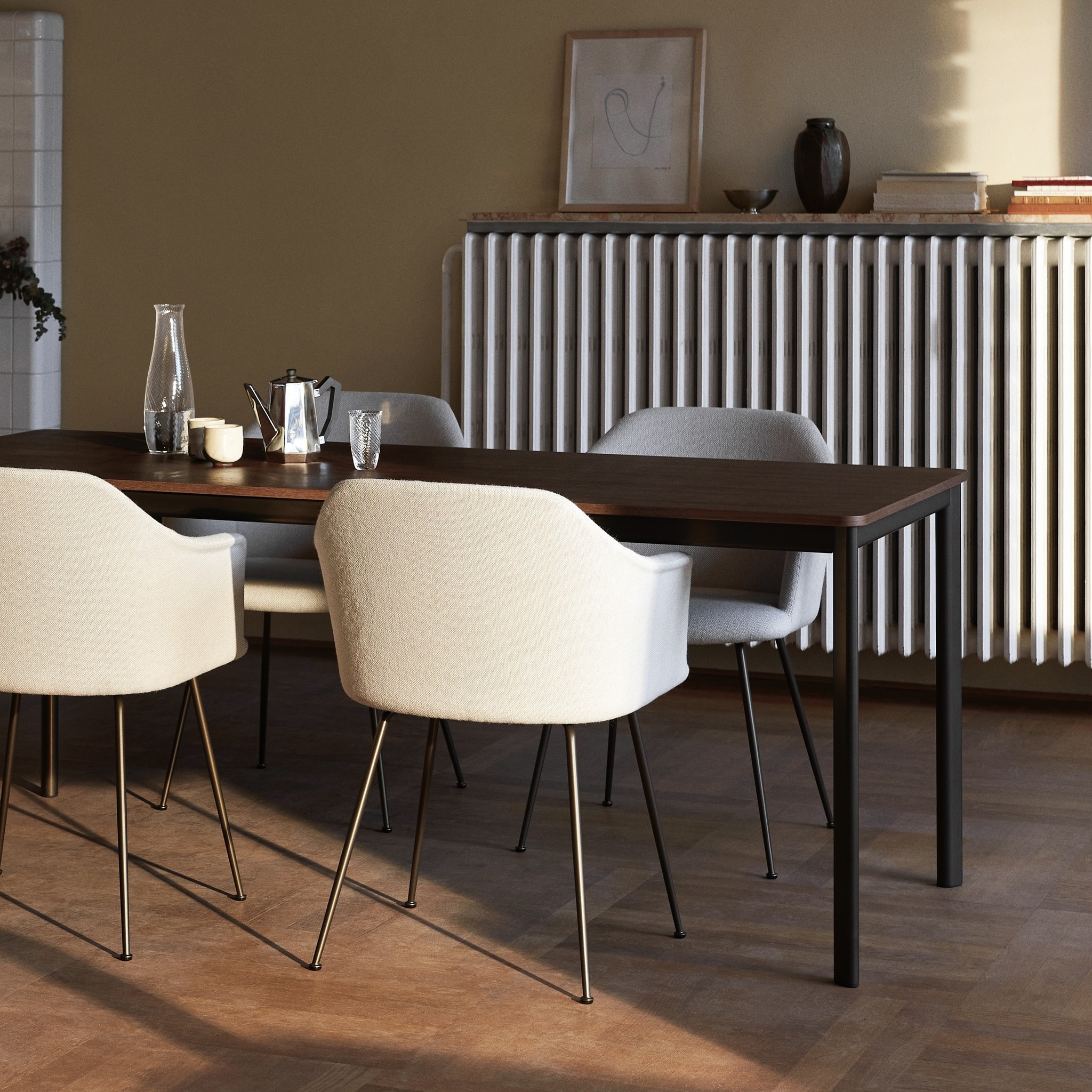 &Tradition Rely HW35 - Re-wool 218/Black Base