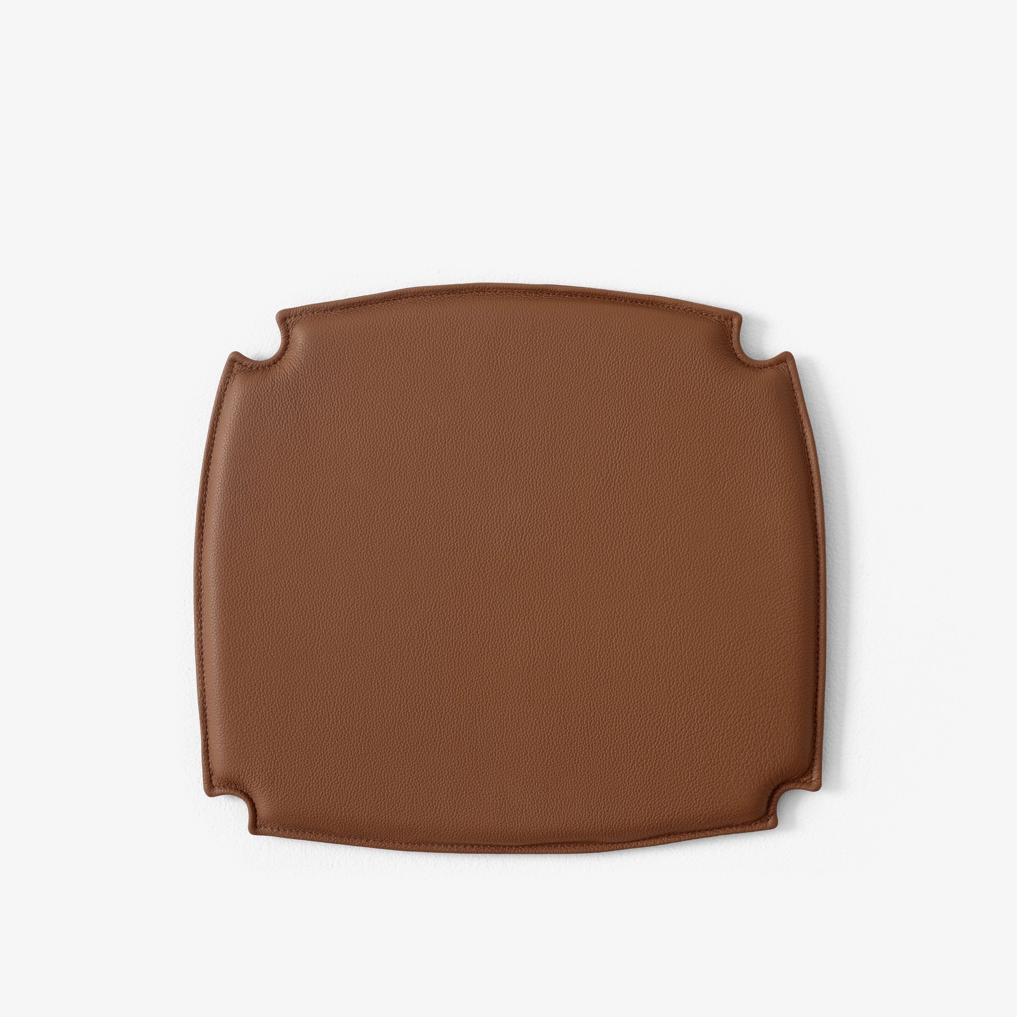 &Tradition Drawn Seat Pad - for HM3