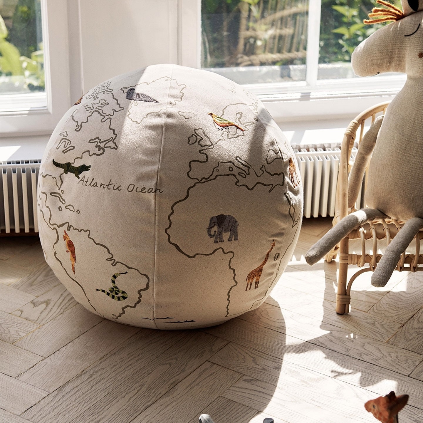 Ferm Living The World Pouf - Off-white