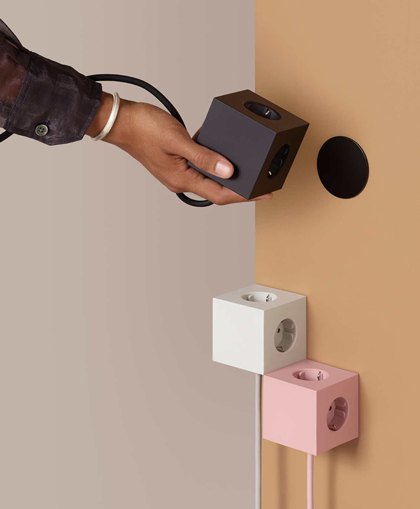 AVOLT Square 1 USB-A 3m Magnet Version Stockholm Black