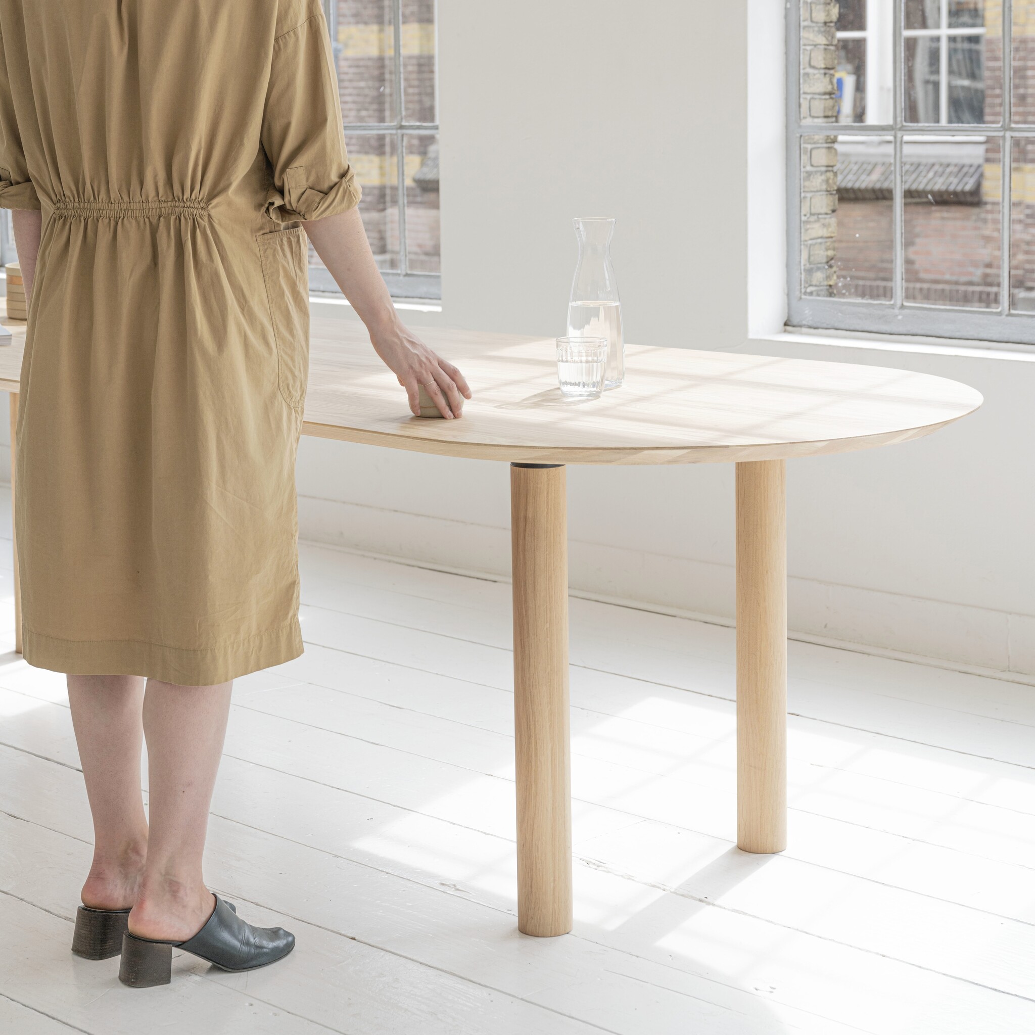 STUDIO HENK Eettafel plat ovaal - Cylinder - 240 x 90 cm - verjongd - Eiken natural light hardwax olie
