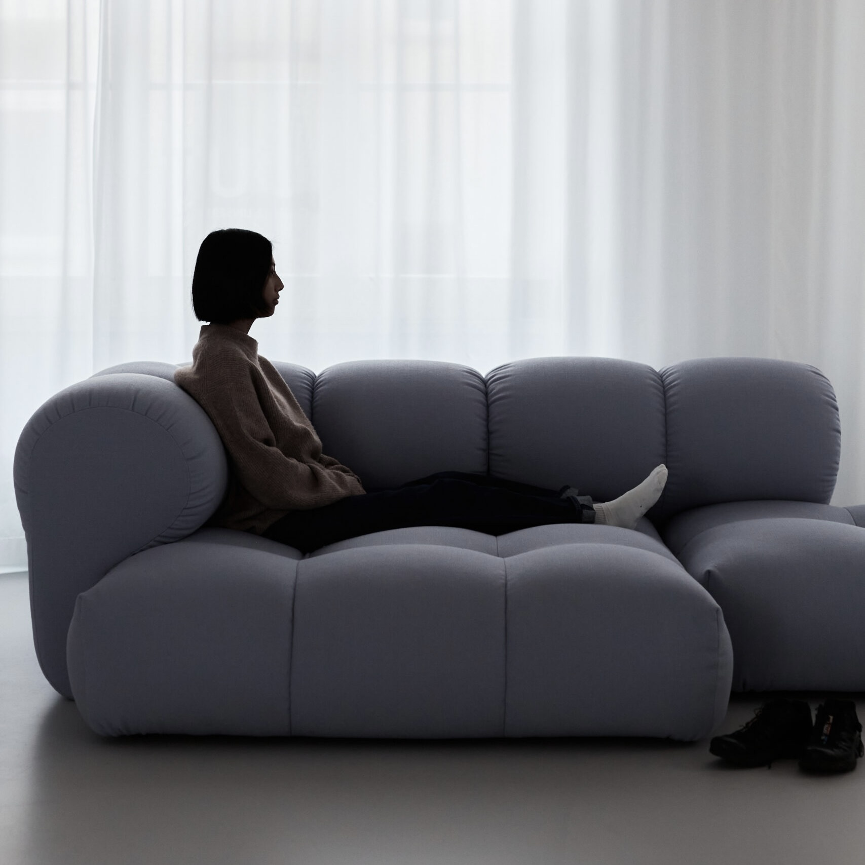 OBJEKTE UNSERER TAGE Sander Sofa 07 Left - Hug Me 071