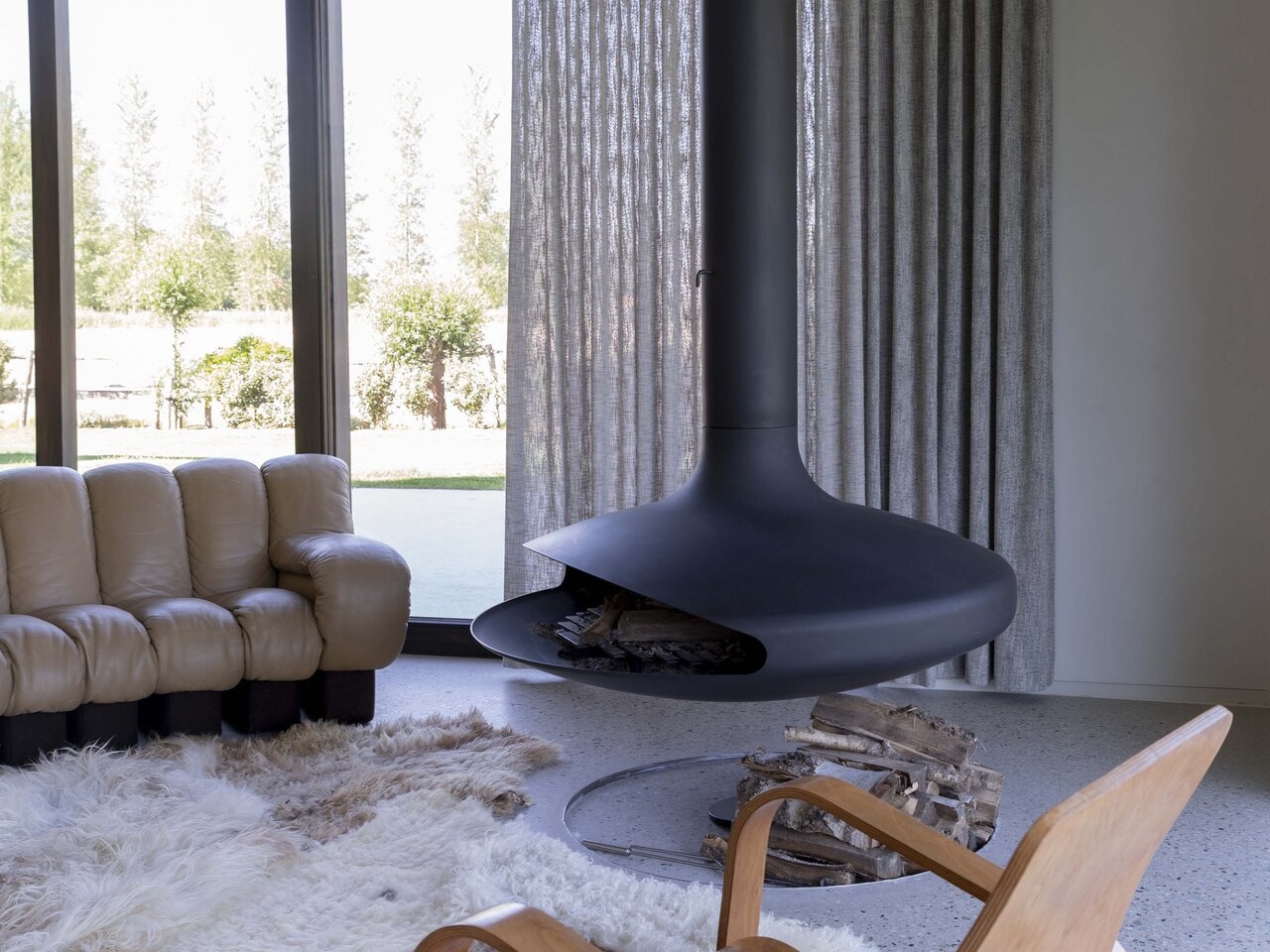 Raamdecoratie op maat - bezoek onze winkel voor meer info