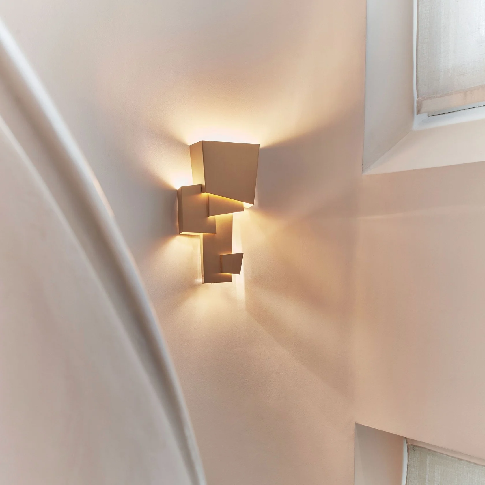 DCW editions MAP 1 Wall Lamp  - Brushed Brass