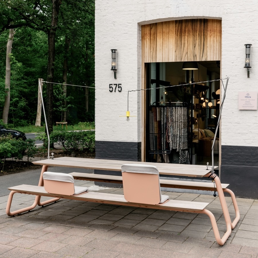 WÜNDER The Table Medium 285 cm - Customised - Roze RAL 3012