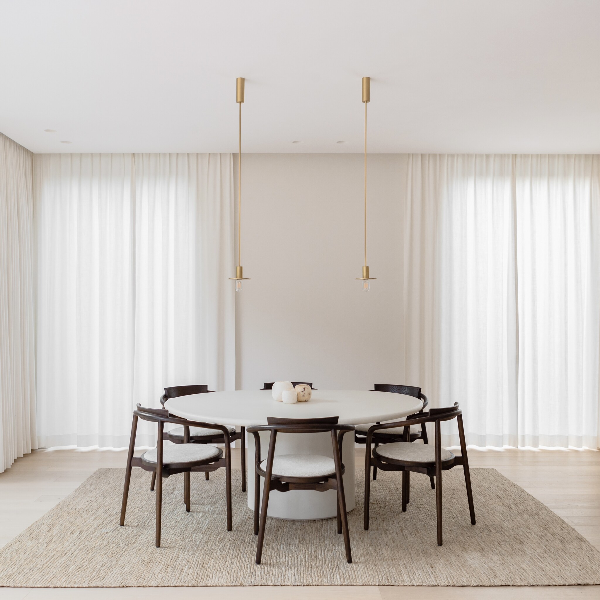 TOOON by Toon De Somer Ton Sur Tooon TST Table small cement 177x132cm Cement Base