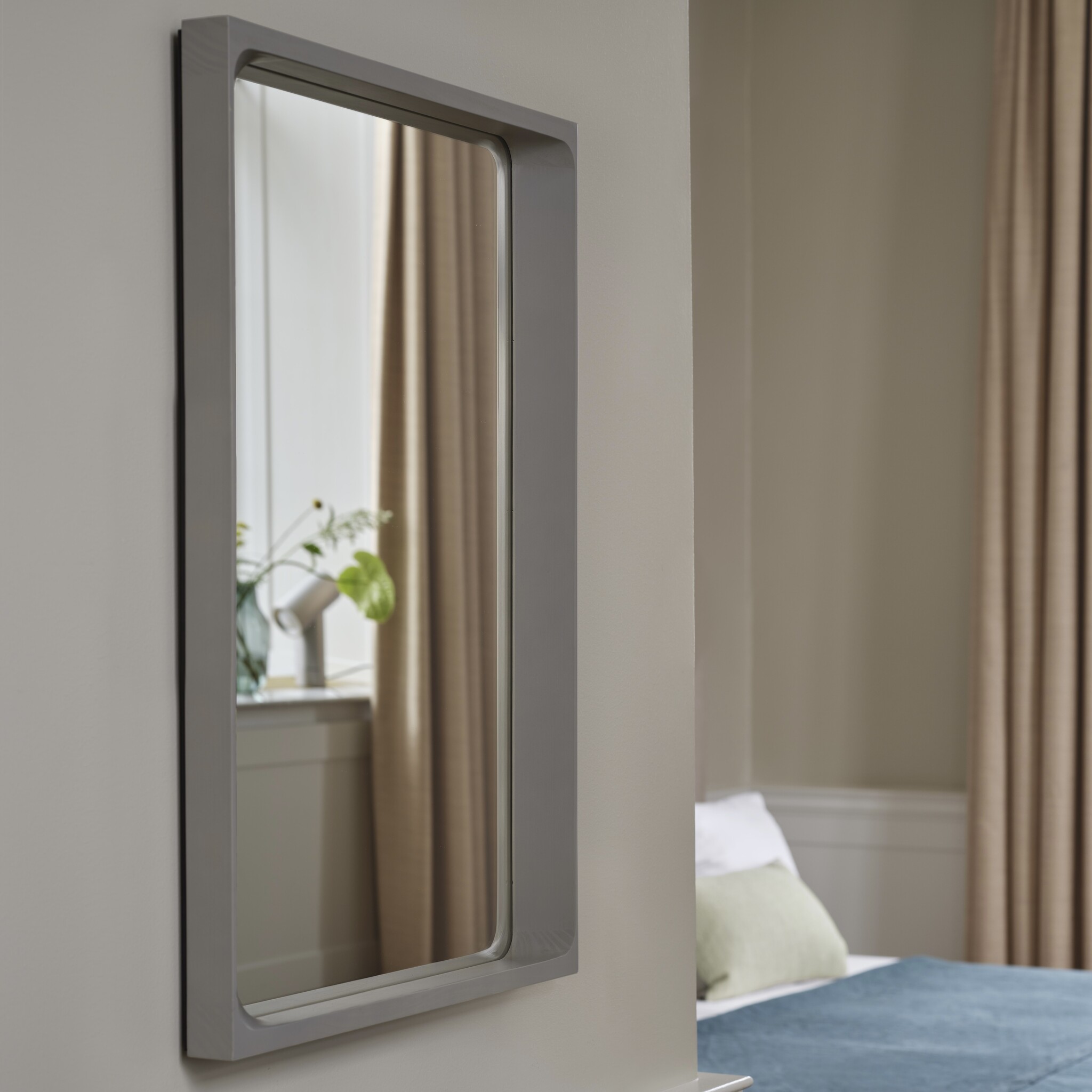 Muuto Arced Mirror Small