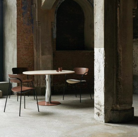 &Tradition Pavilion AV1