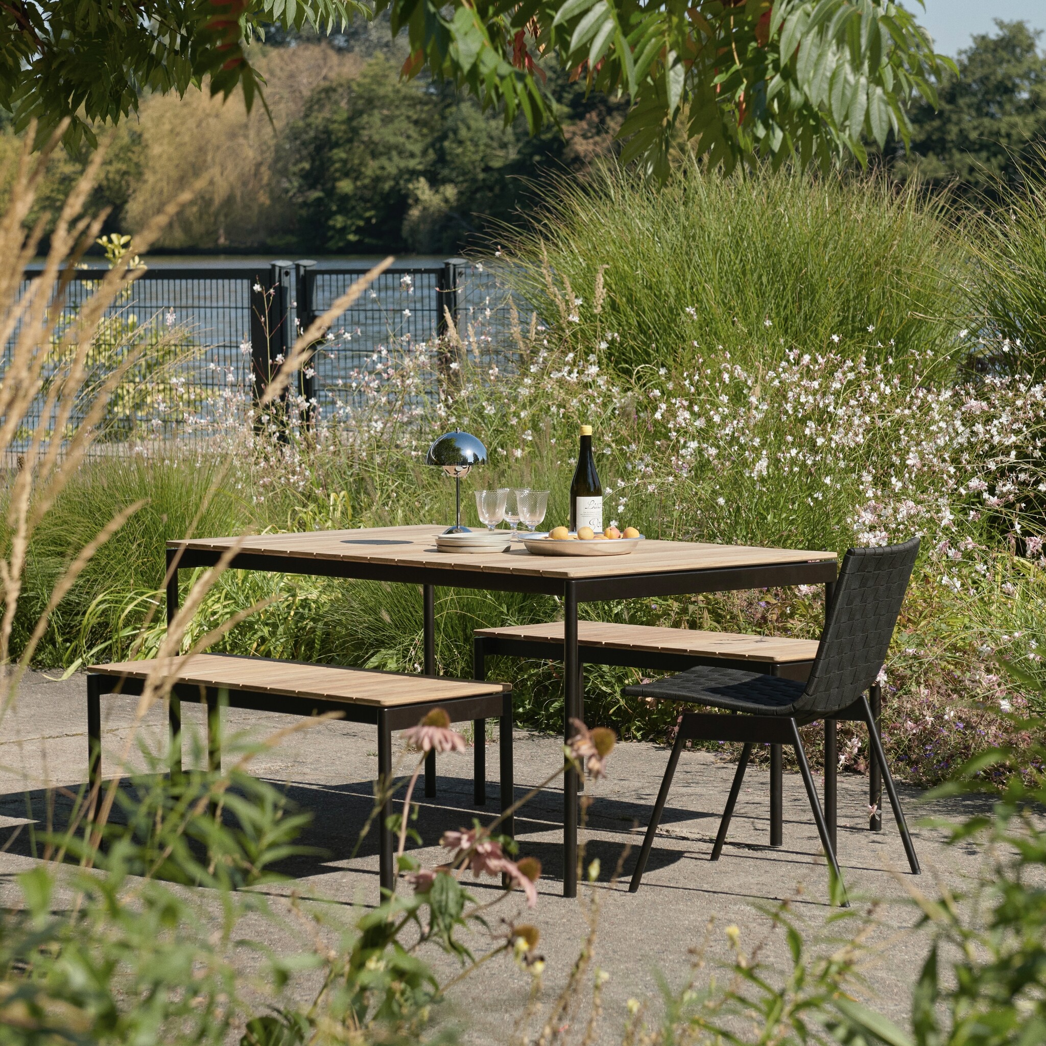 &Tradition Ville Outdoor Armchair AV34