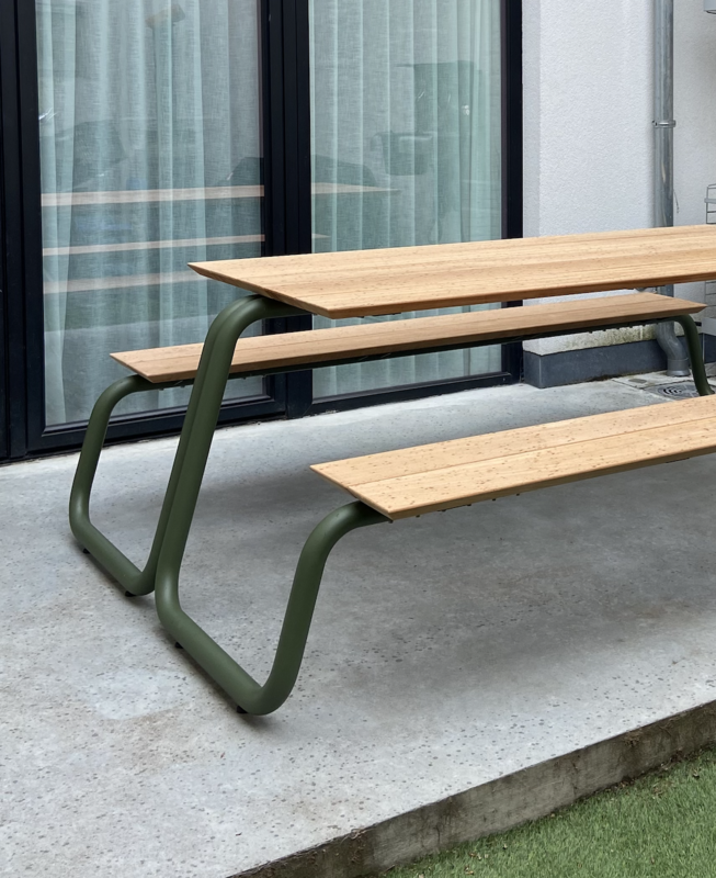 WÜNDER The Table Small 200 cm - Customized - Olive Green RAL 6003