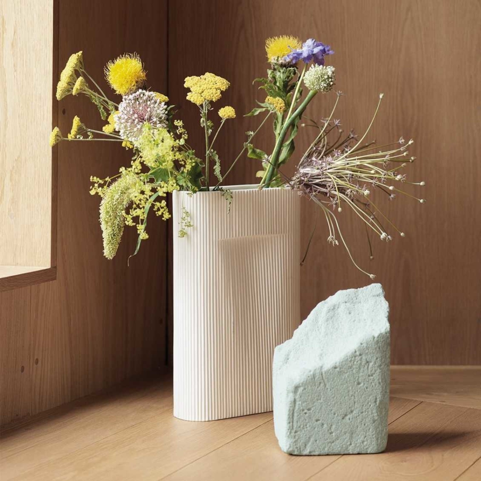 Muuto Ridge Vase - H35