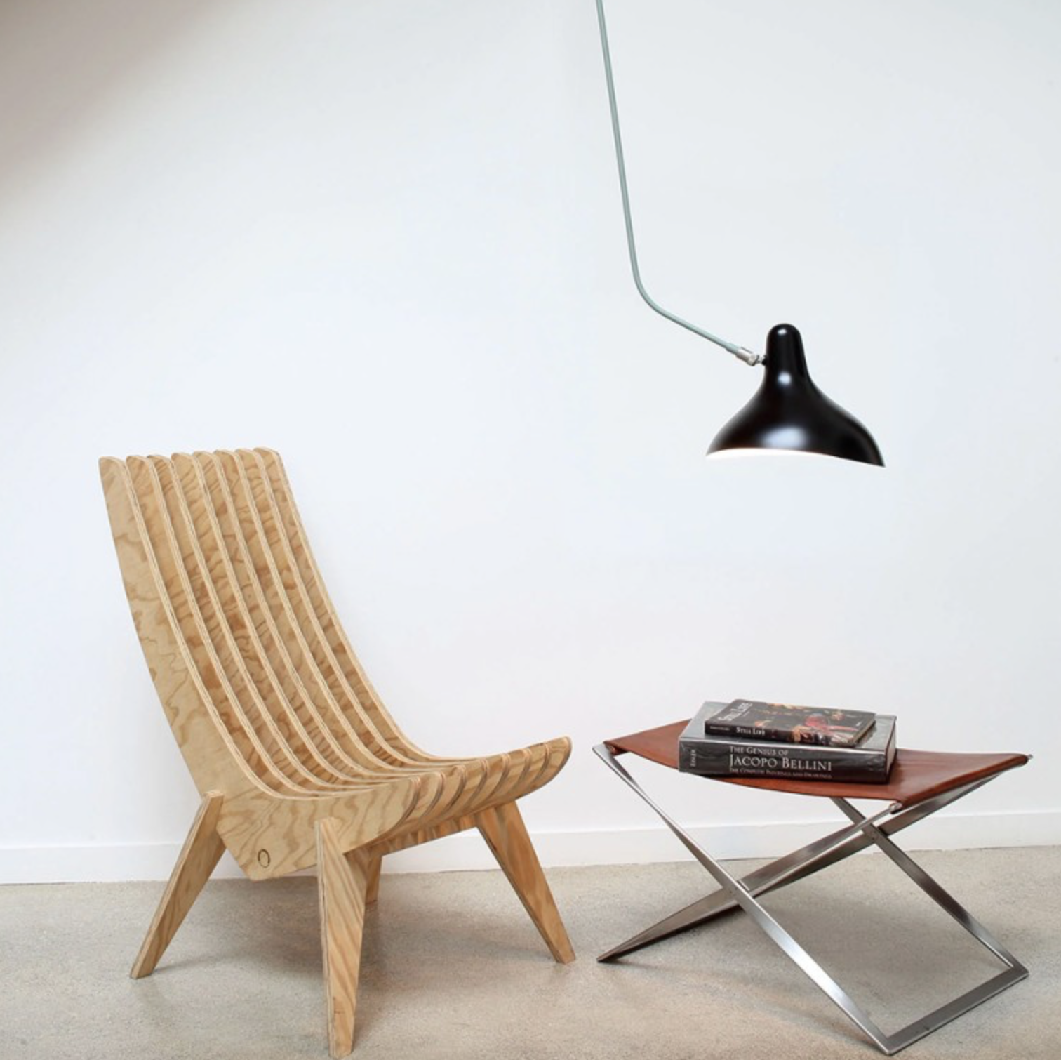 DCW editions Mantis BS4 Black