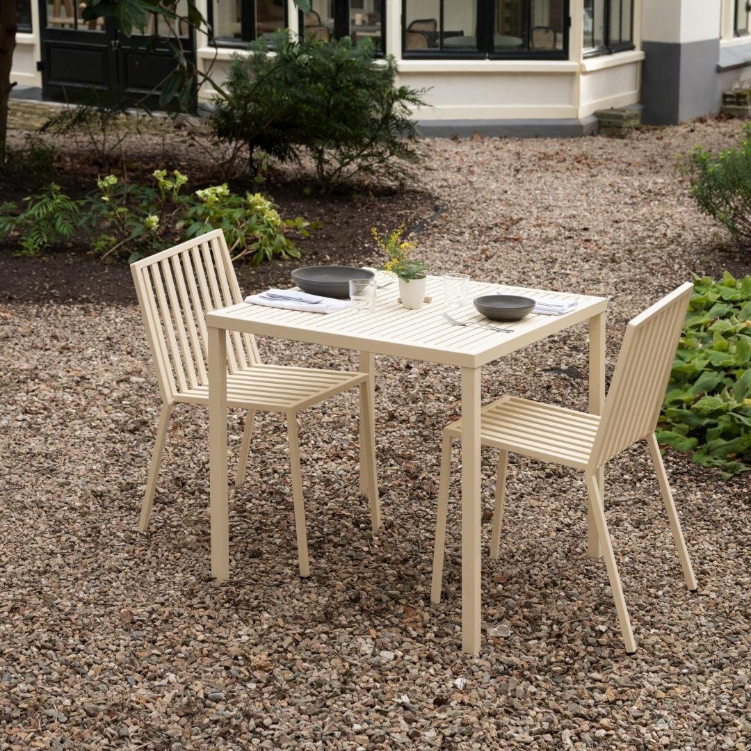 STUDIO HENK Trace tuintafel