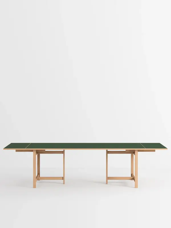 Moebe Rectangular Dining Table 220cm + 2 extensions