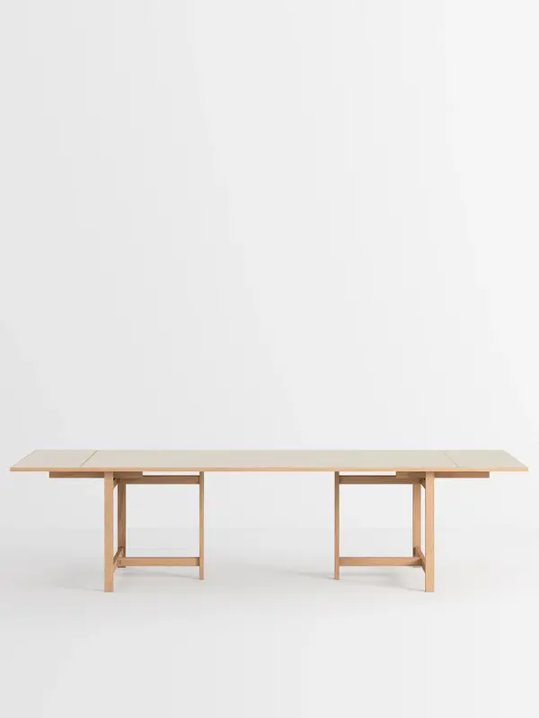 Moebe Rectangular Dining Table 220cm + 2 extensions