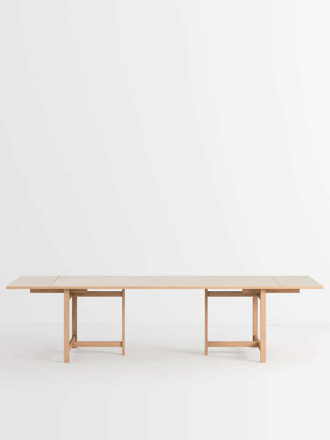 Moebe Rectangular Dining Table 220cm + 2 extensions