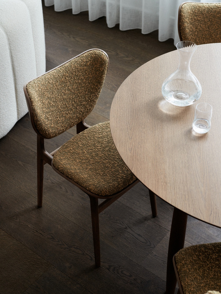 Norr11 Elephant Chair - Front Upholstery/Oak Light Smoked - Fame 61003