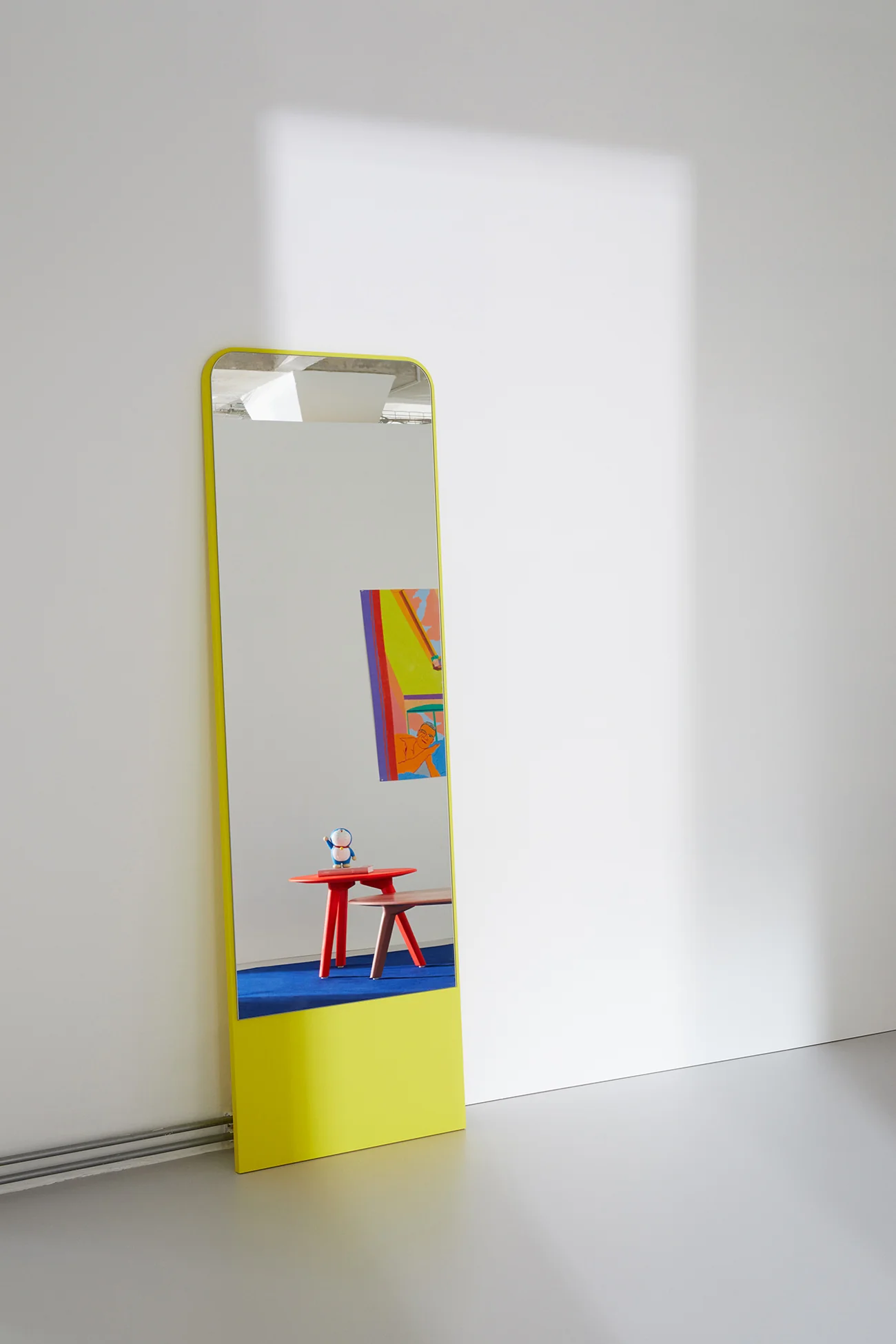 OBJEKTE UNSERER TAGE Friedrich Mirror