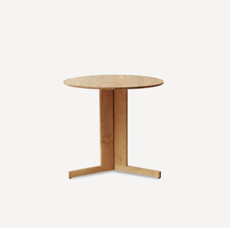 Form & Refine Trefoil Round Table Ø75