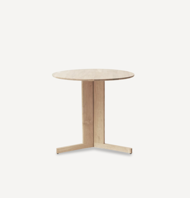 Form & Refine Trefoil Round Table Ø75